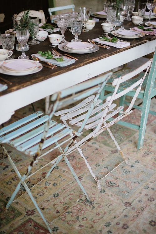 Hunt-Gather-dinner-party-found-vintage-rentals-inspired-by-this