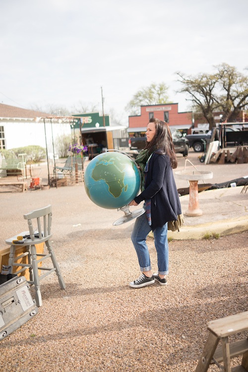 found-vintage-rentals-studio-emp-jeni-maus-round-top-texas-flea-market-globe