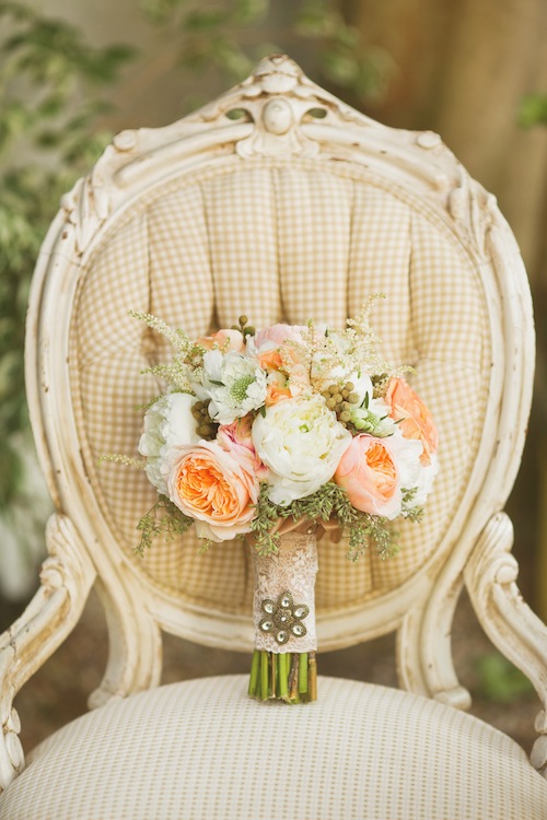 Victorian-Bridal-shoot-ruche-casa-de-perrin-found-vintage-rentals-kim-le-photography